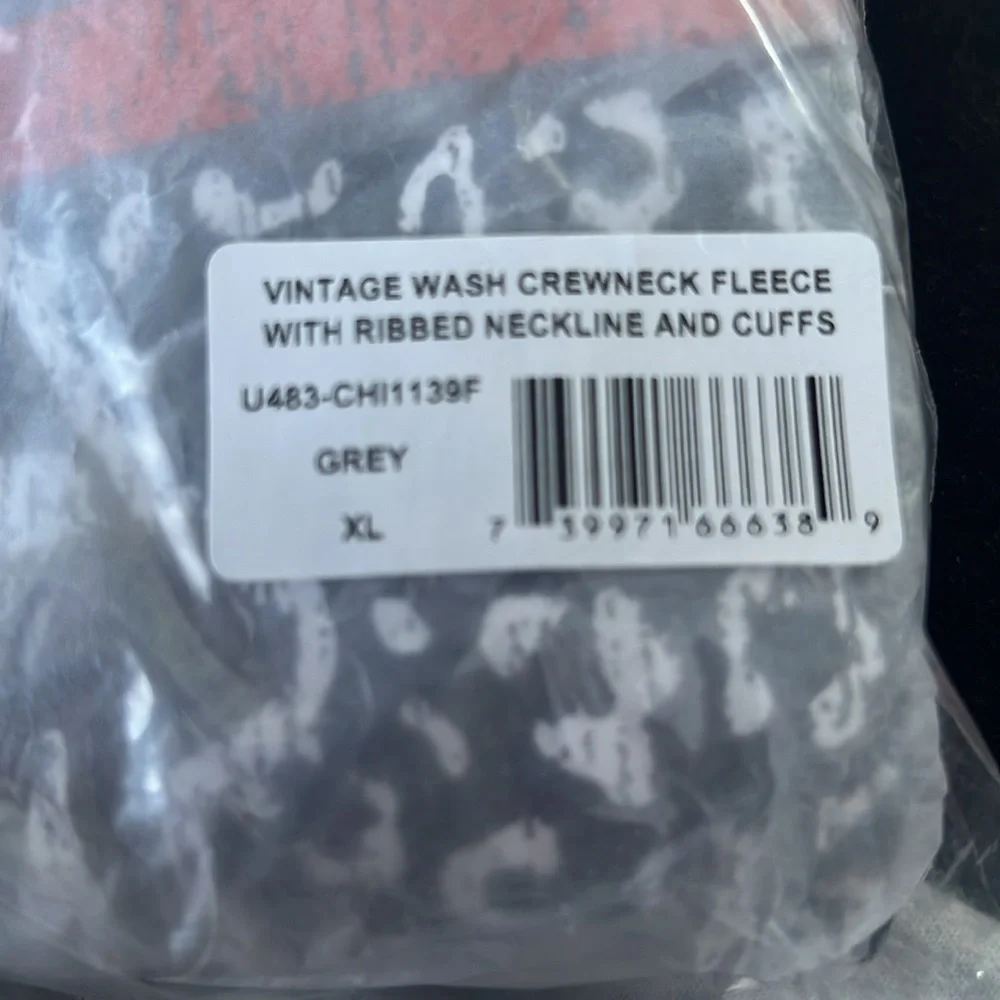 Chicago Bears Vintage Wash Crewneck - Picture 2 of 2